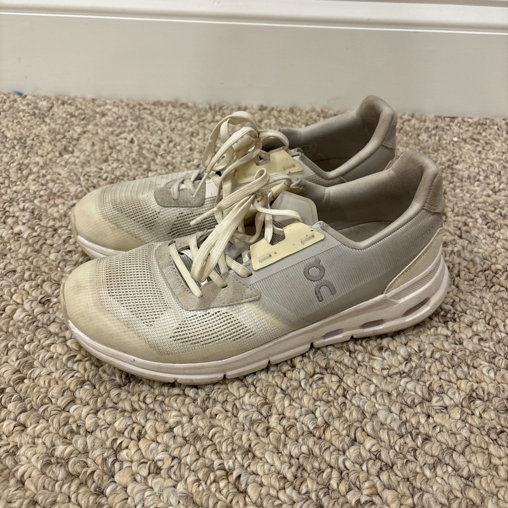 women’s onclouds